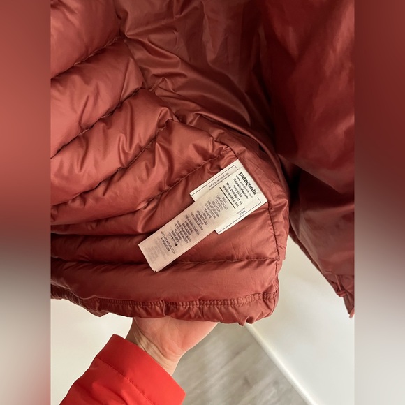 Patagonia Down Sweater Hoody - Picture 6 of 6